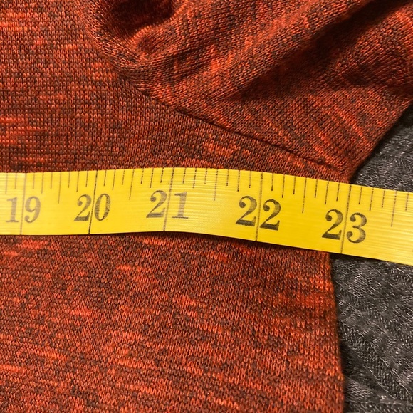 ๐ Faded Glory (1X - 16W) L/S sheer orange tunic - Picture 4 of 11